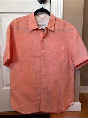 Final sale- Tommy Bahama -like new Coral Short-Sleeve Button-Down Shirt